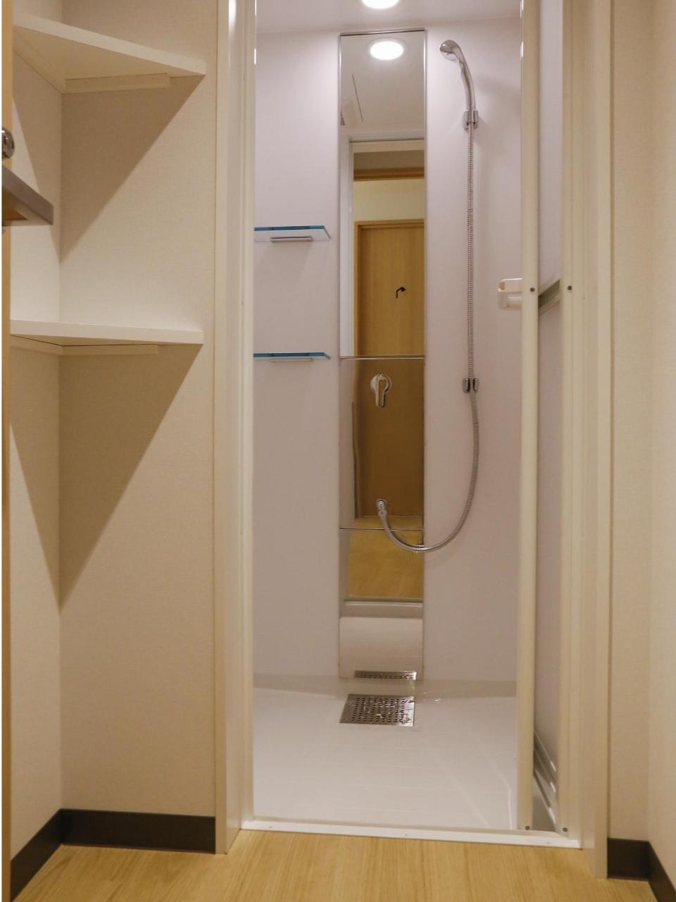 Hostel White Shinsaibashi *